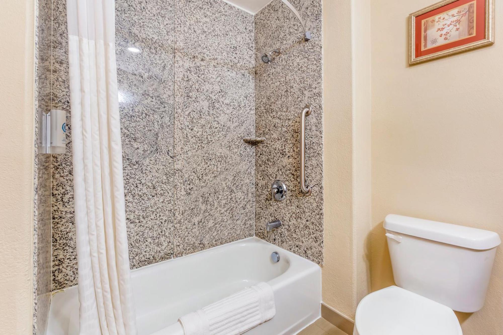 Comfort Inn & Suites Chesapeake - Portsmouth Eksteriør bilde