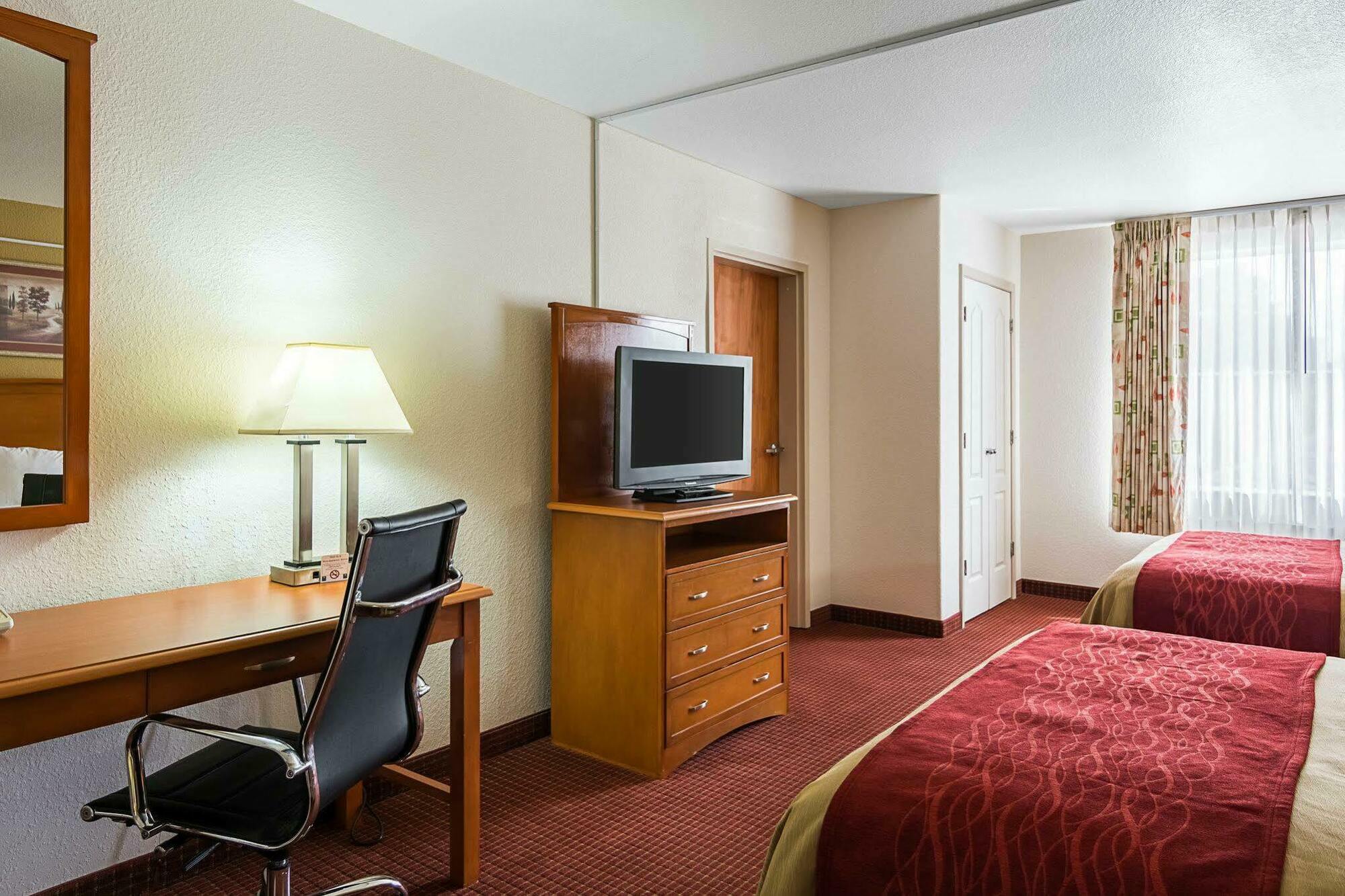 Comfort Inn & Suites Chesapeake - Portsmouth Eksteriør bilde